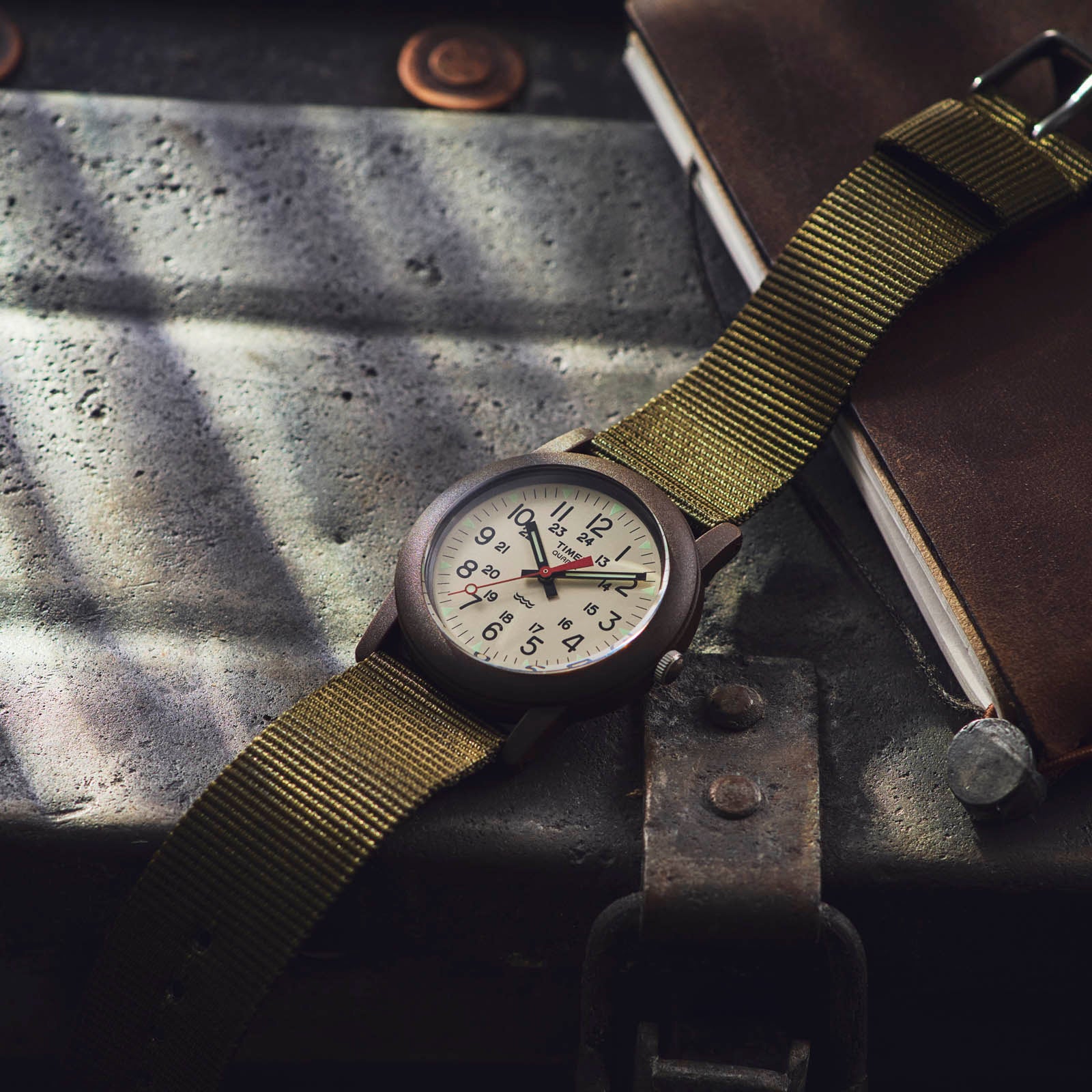 34mm Camper Olive – TIMEX JAPAN