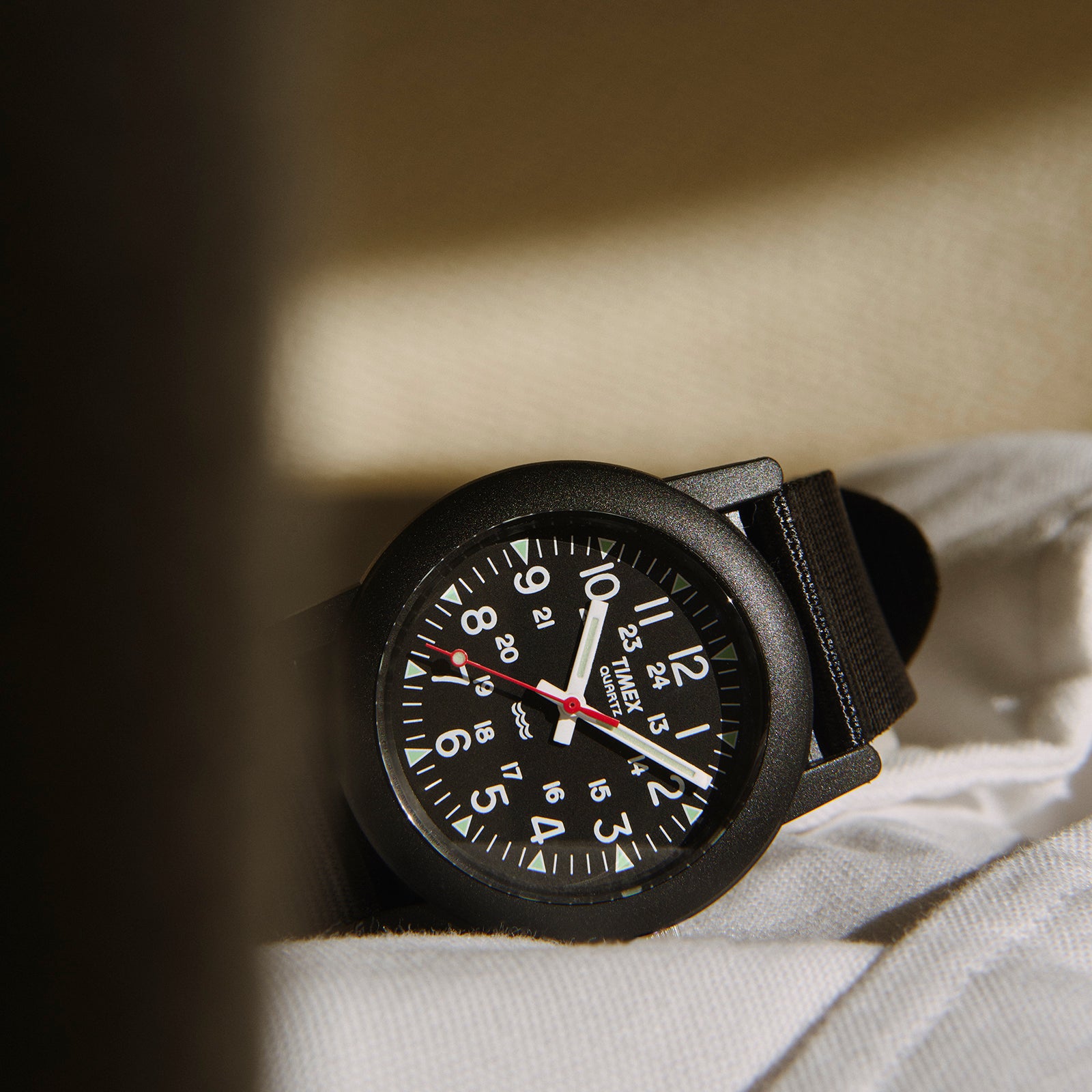 Camper 34mm Black T18581 – TIMEX JAPAN